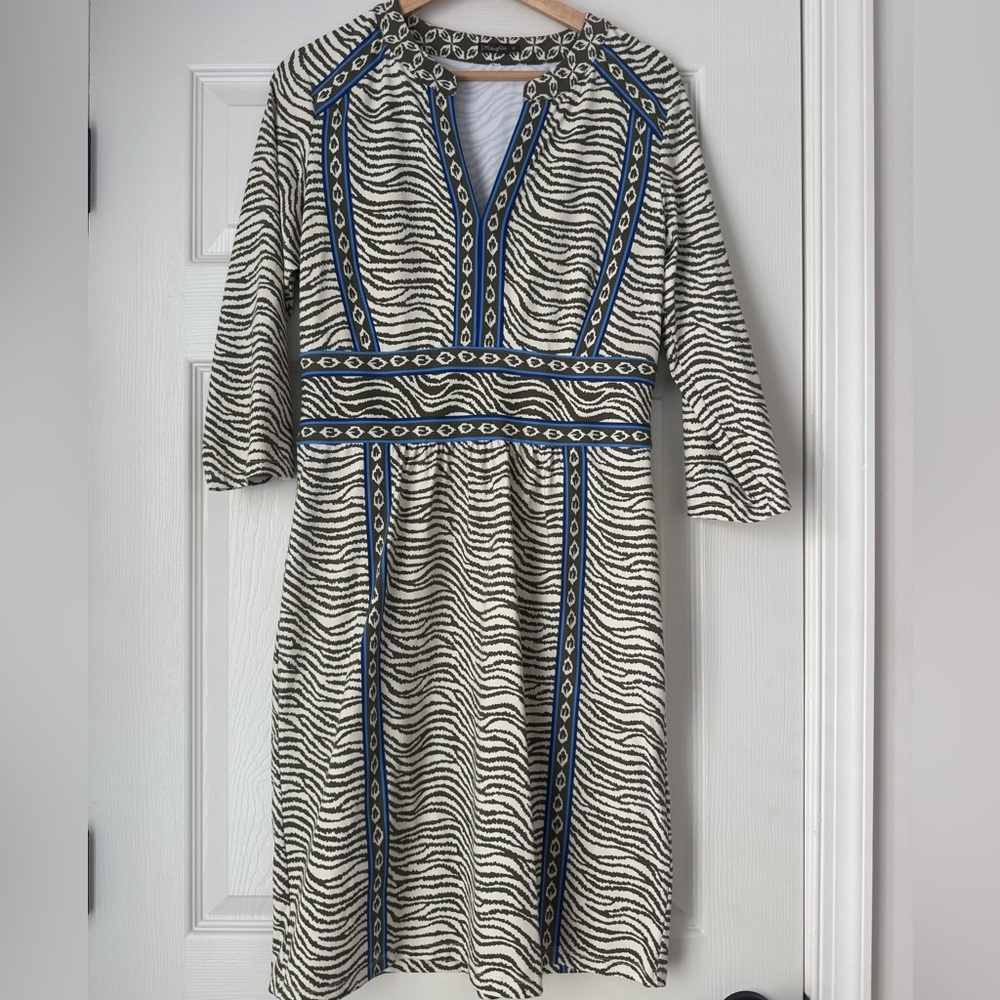 J McLaughlin M Zebra Signature Stretch Catalina Cloth Shift Dress Preppy